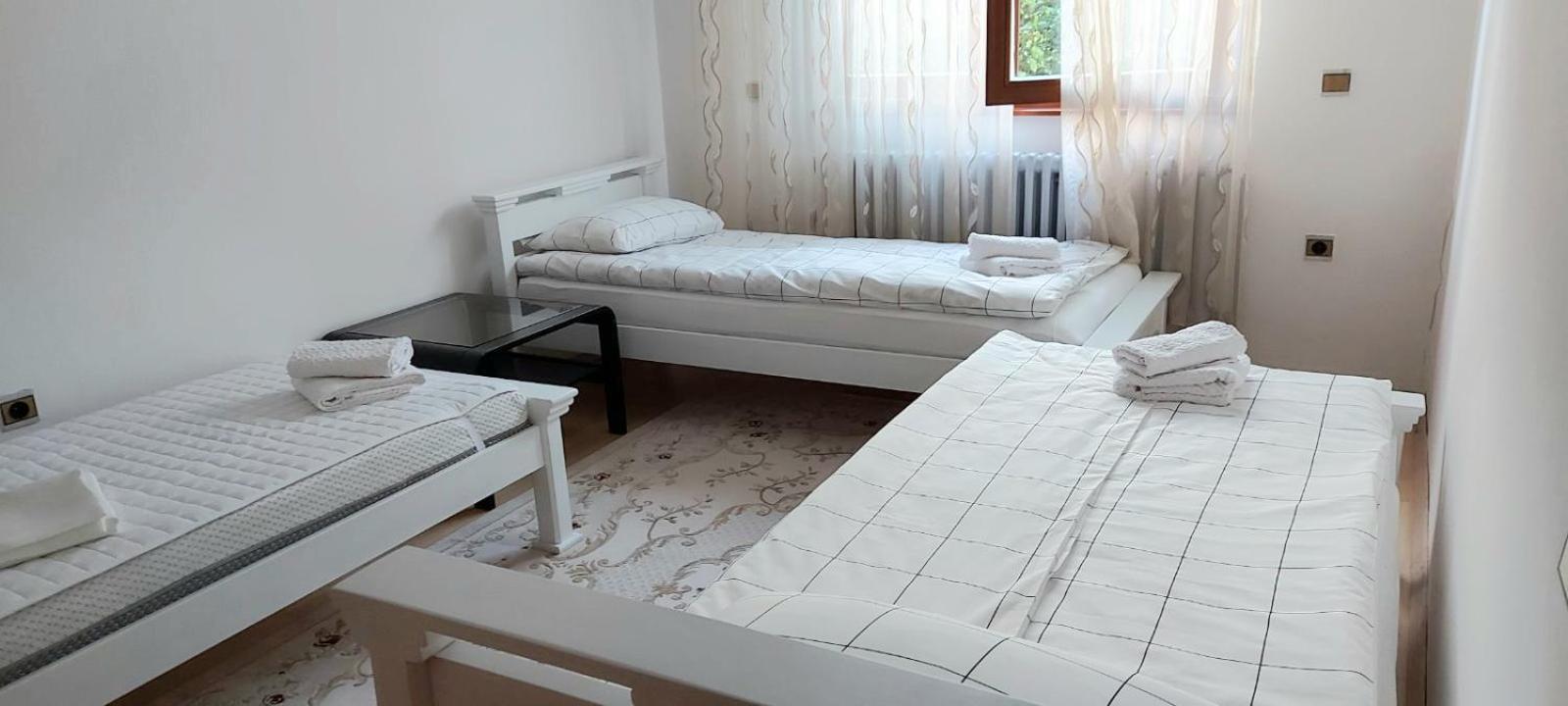 Family Apartment With Garden Szarajevó Kültér fotó