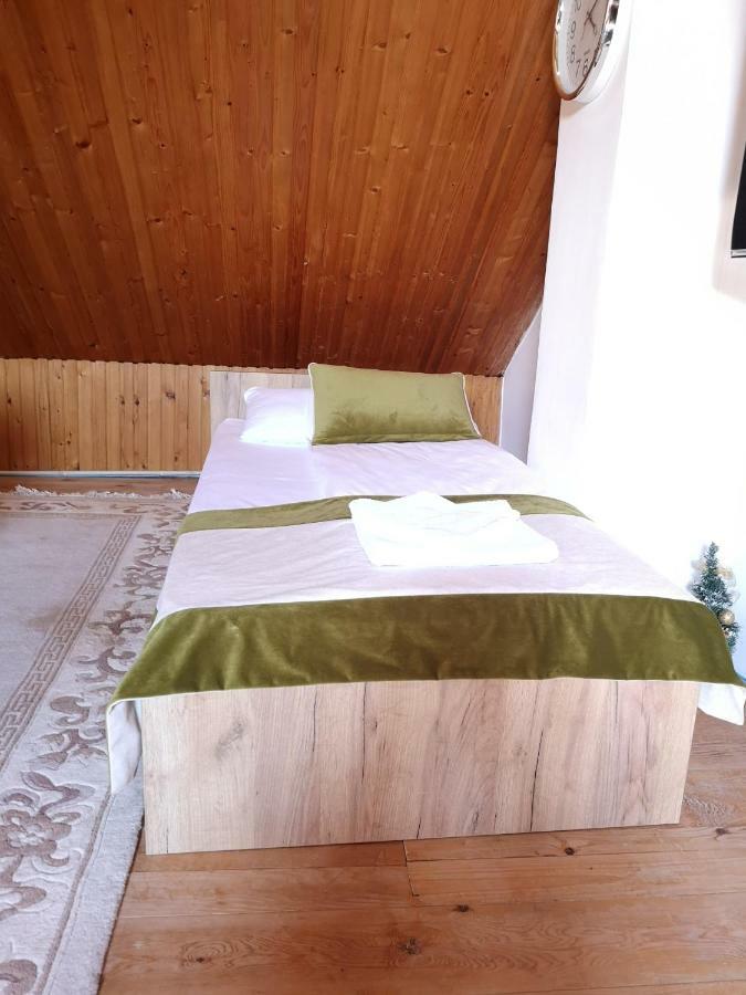 Family Apartment With Garden Szarajevó Kültér fotó